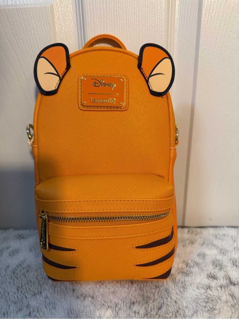 NWT Loungefly ✨Winnie the Pooh Exclusive ✨Tigger Cosplay Sling Crossbody Bag